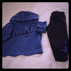 Toddler boy's Nike set